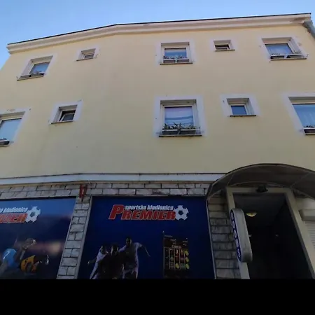 Pansion , Apartment