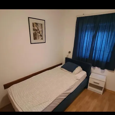 Apartment Pansion , *