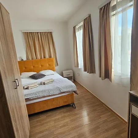 Pansion , Apartment