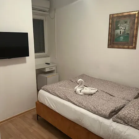 Pansion , * Mostar